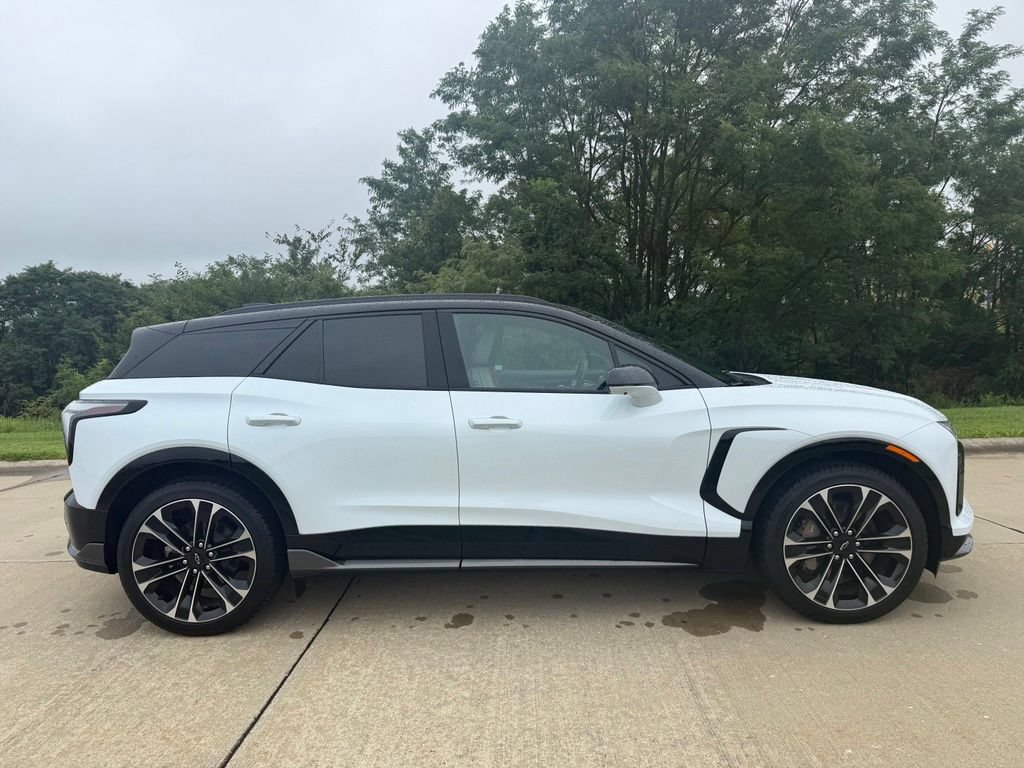 Used 2026 Chevrolet Blazer EV SS AWD/4WD image 2