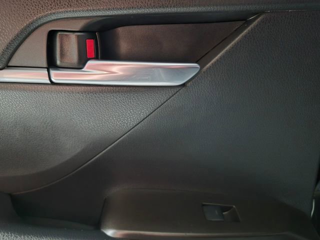 Used 2023 Toyota Camry SE w/ Convenience Package FWD image 31