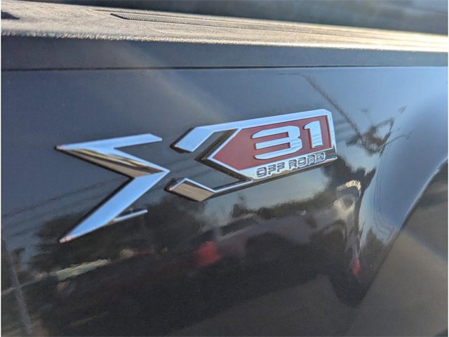 New 2026 GMC Sierra 3500 SLE w/ SLE Value Package image 9