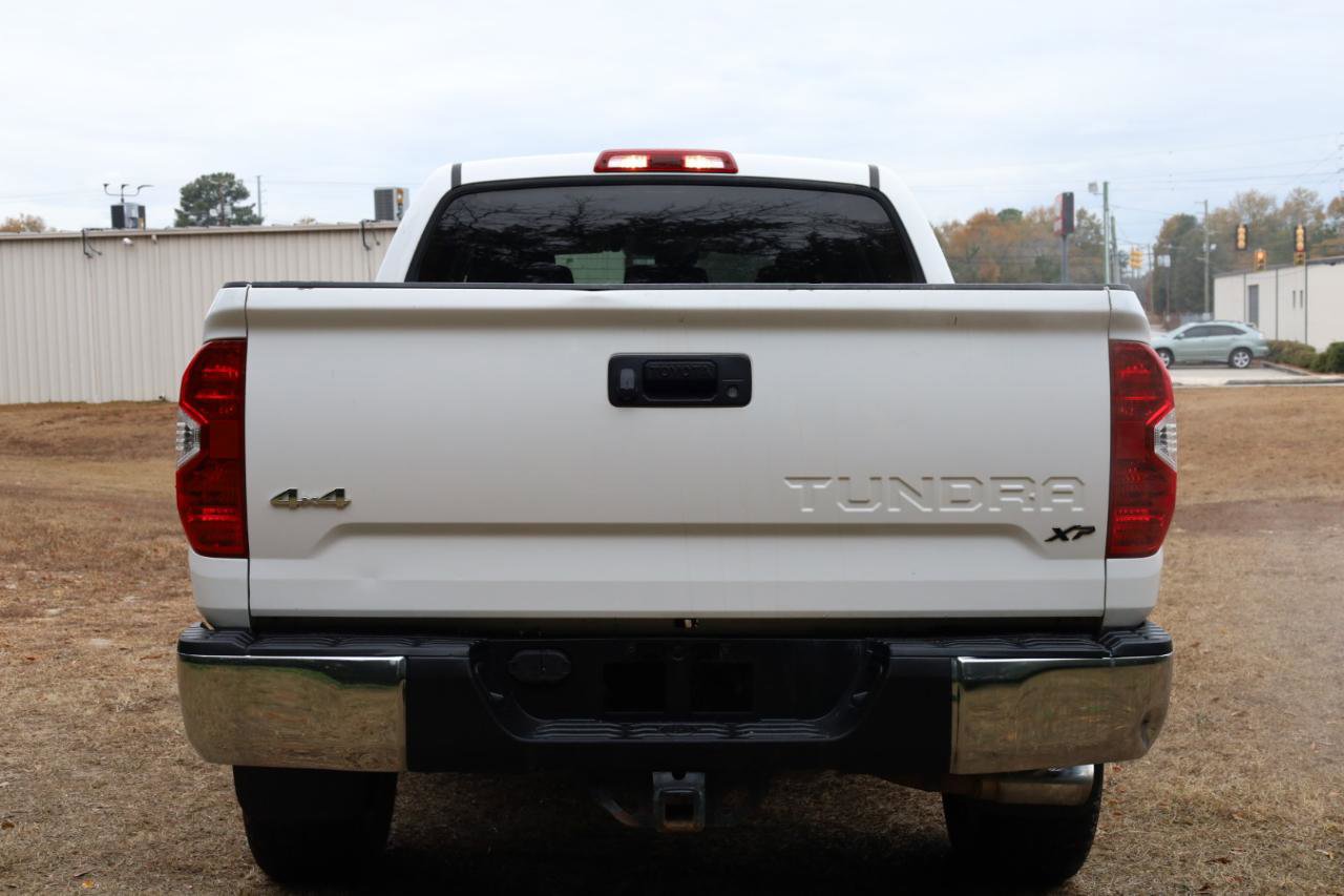Used 2018 Toyota Tundra SR5 w/ SR5 Upgrade Package AWD/4WD image 4
