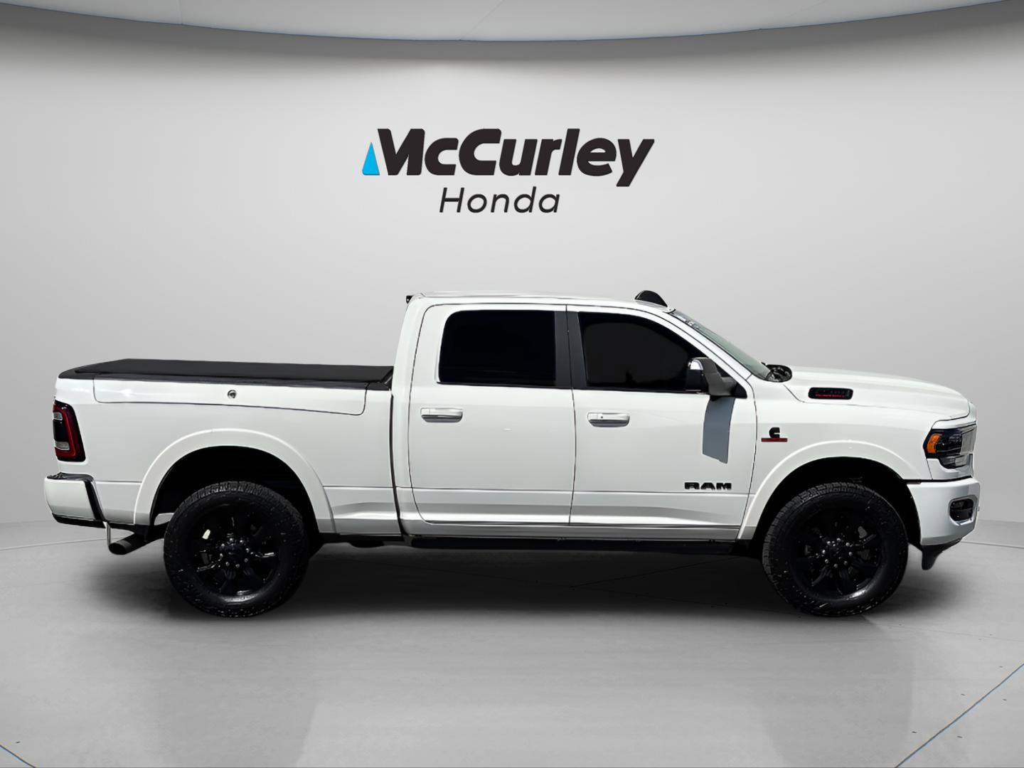Used 2022 RAM 2500 Limited image 2