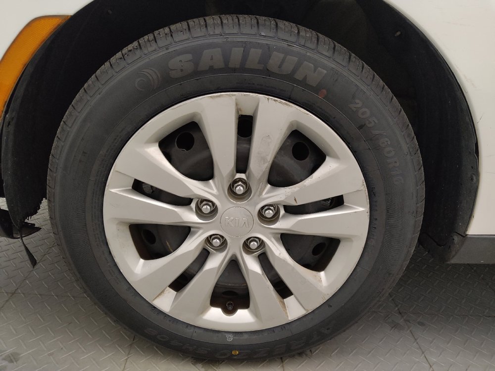 Used 2020 Kia Soul LX FWD image 31