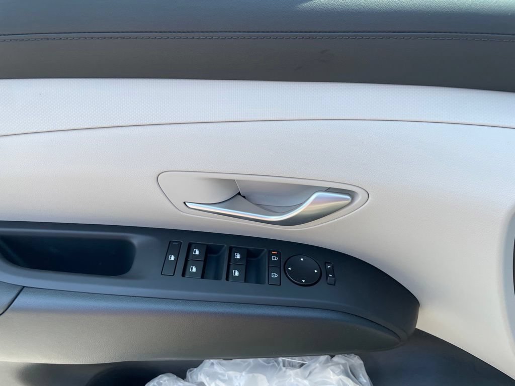 New 2026 Hyundai Tucson Blue SE AWD/4WD image 8