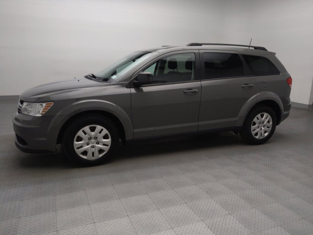 Used 2020 Dodge Journey SE w/ SE Popular Equipment Group image 2