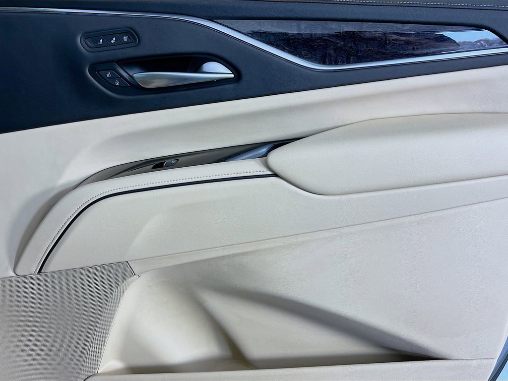 Used 2023 Cadillac Escalade Premium Luxury w/ Performance Package image 43