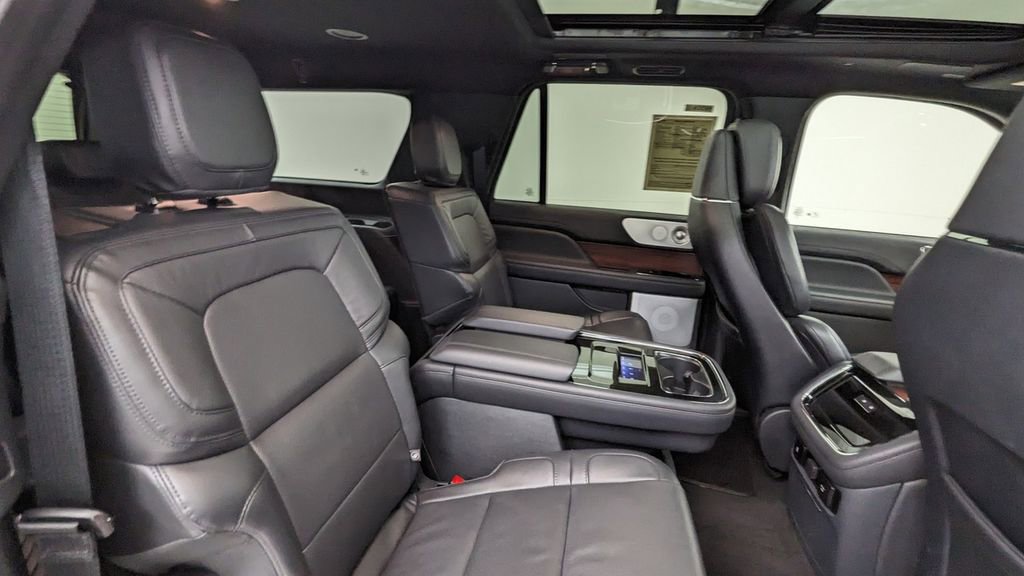 Used 2023 Lincoln Navigator L Reserve w/ Equipment Group 201A image 41