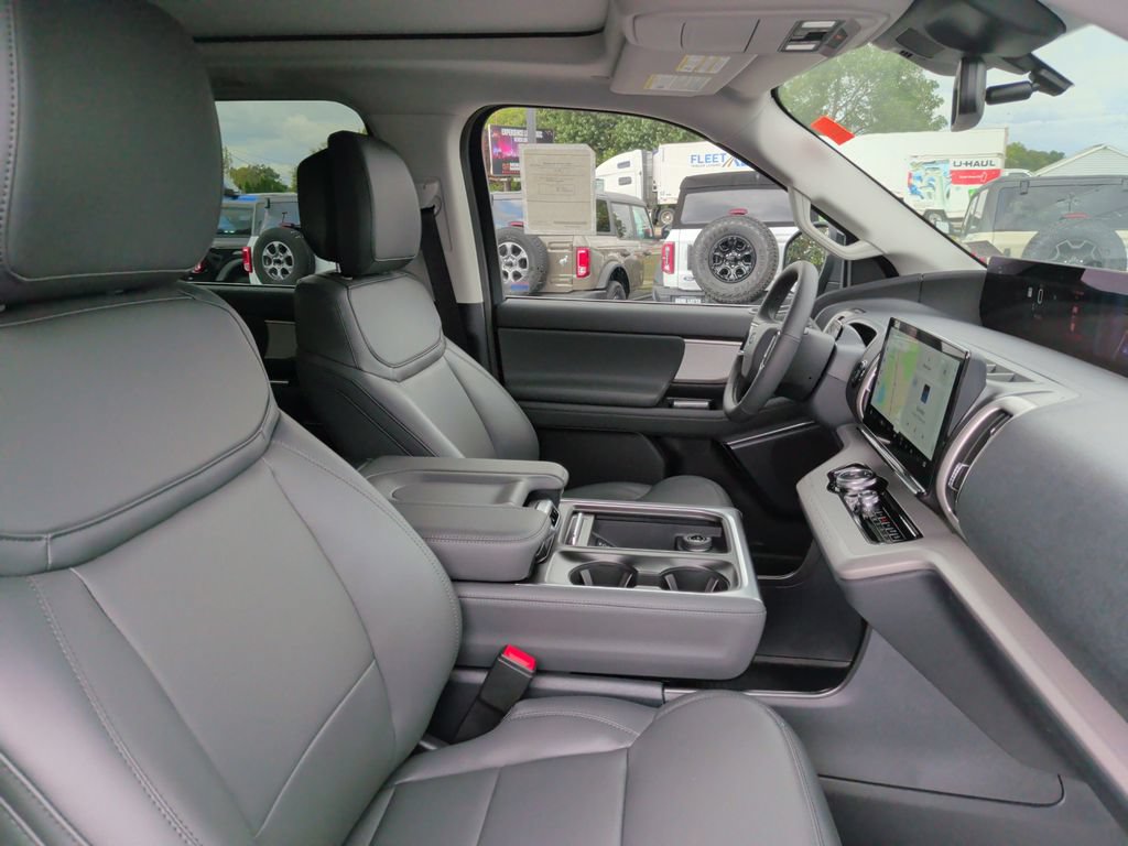 New 2027 Ford Expedition Active AWD/4WD image 9