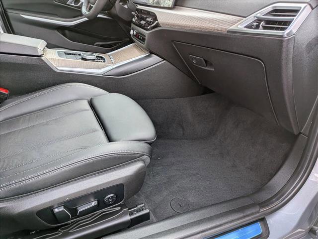 Used 2025 BMW 330i xDrive Sedan image 16
