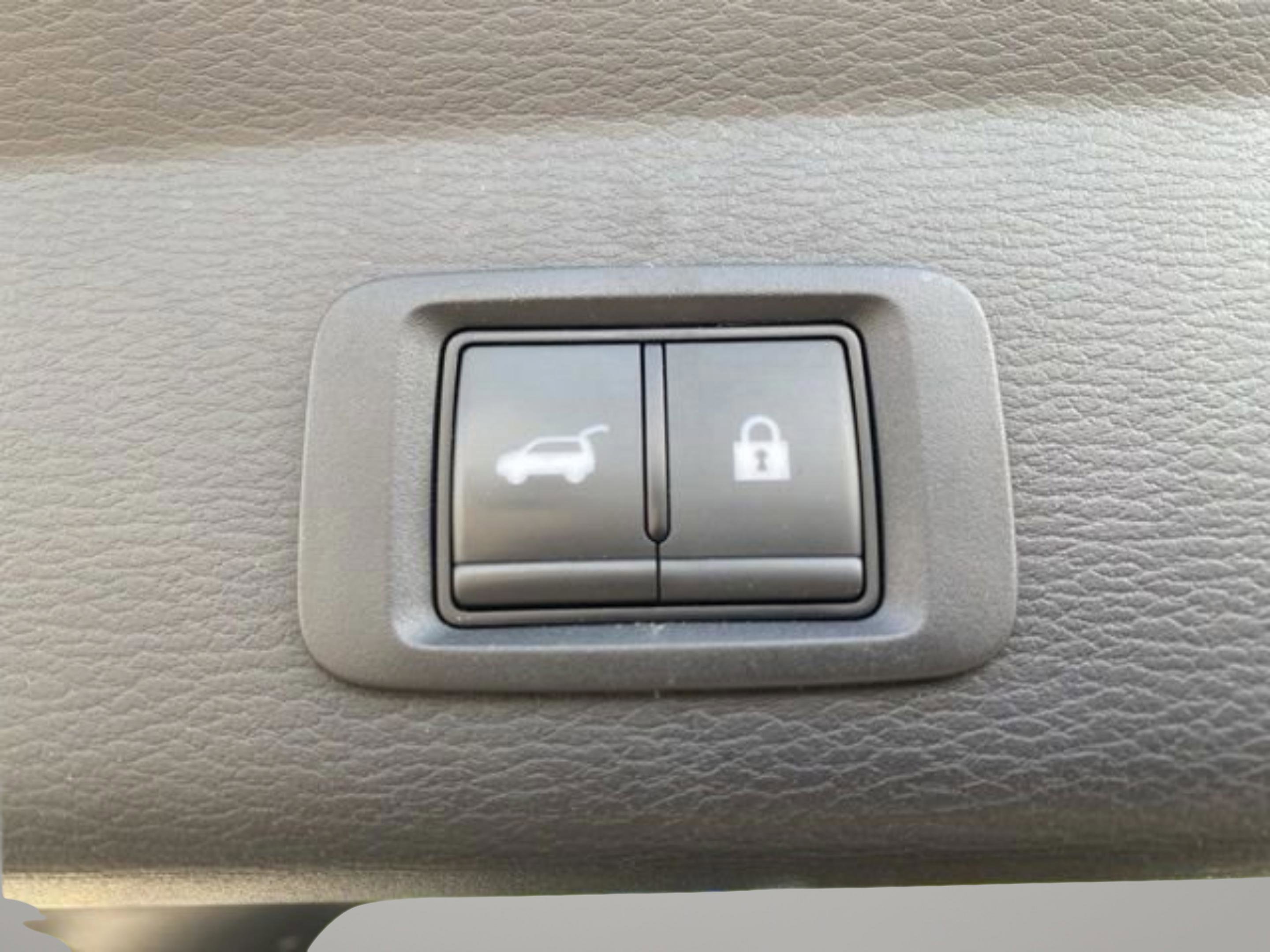 Used 2024 Mitsubishi Outlander SE FWD image 31