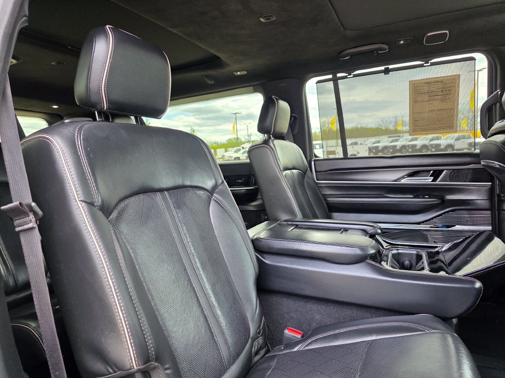 Used 2024 Jeep Grand Wagoneer L Series II w/ Quick Order Packagew 28T AWD/4WD image 39