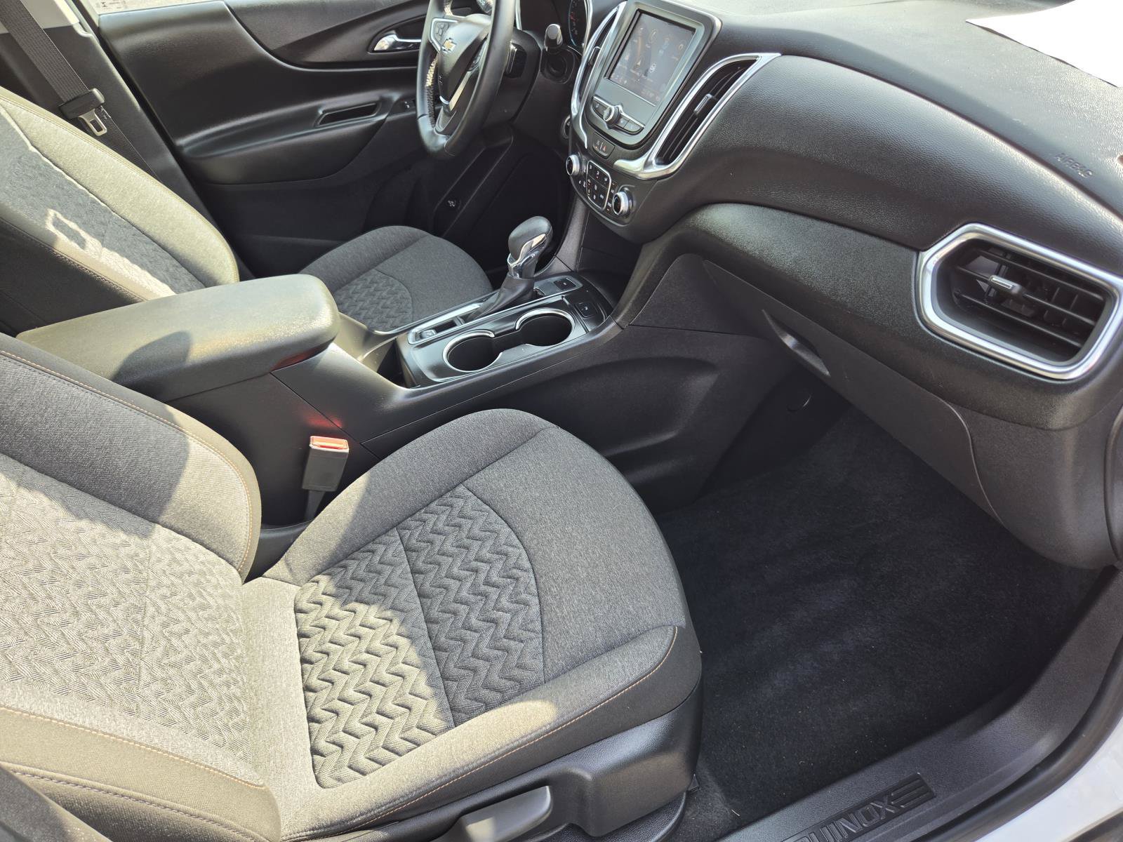 Used 2024 Chevrolet Equinox LT AWD/4WD image 9