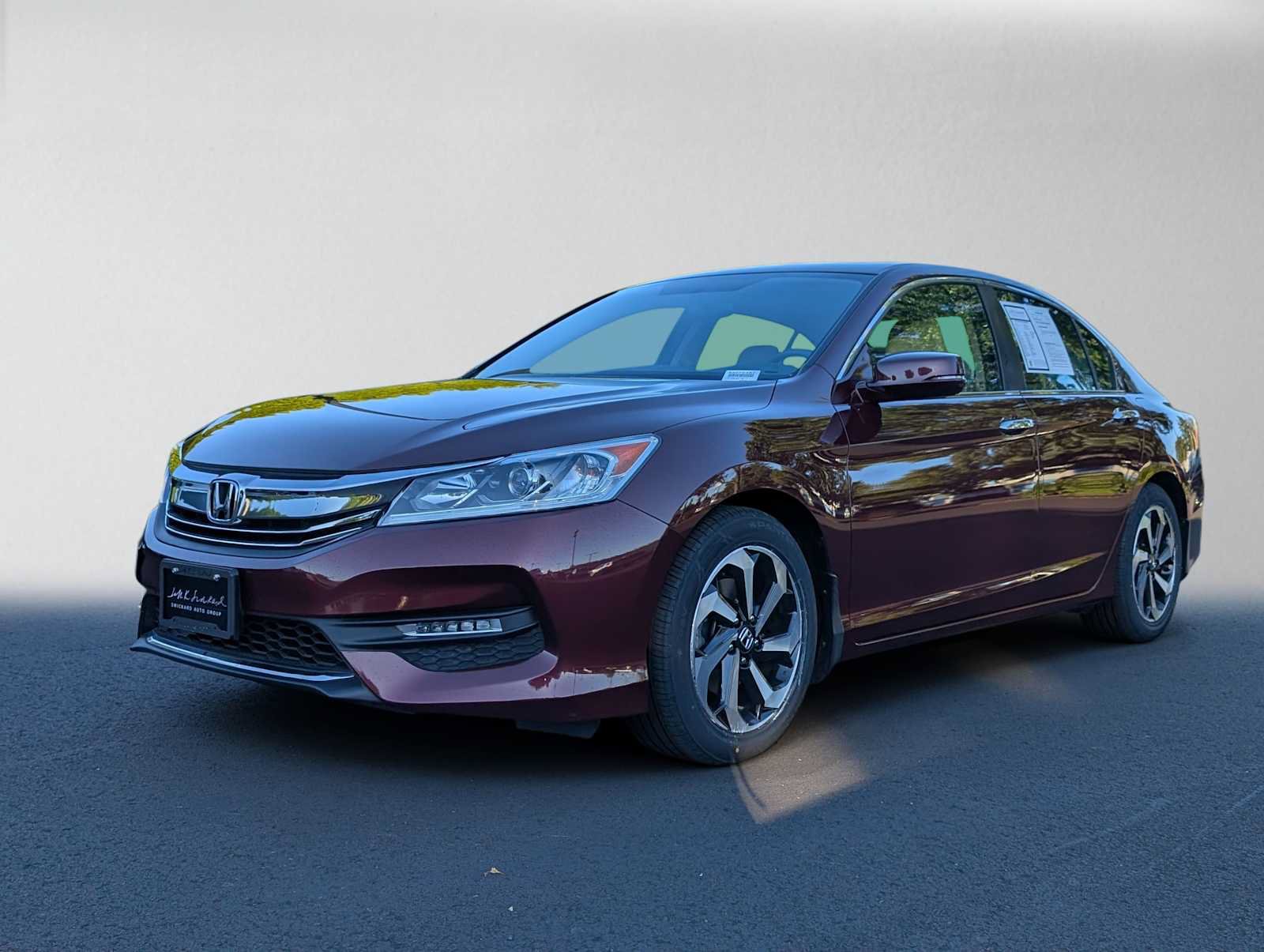 Used 2017 Honda Accord EX image 7