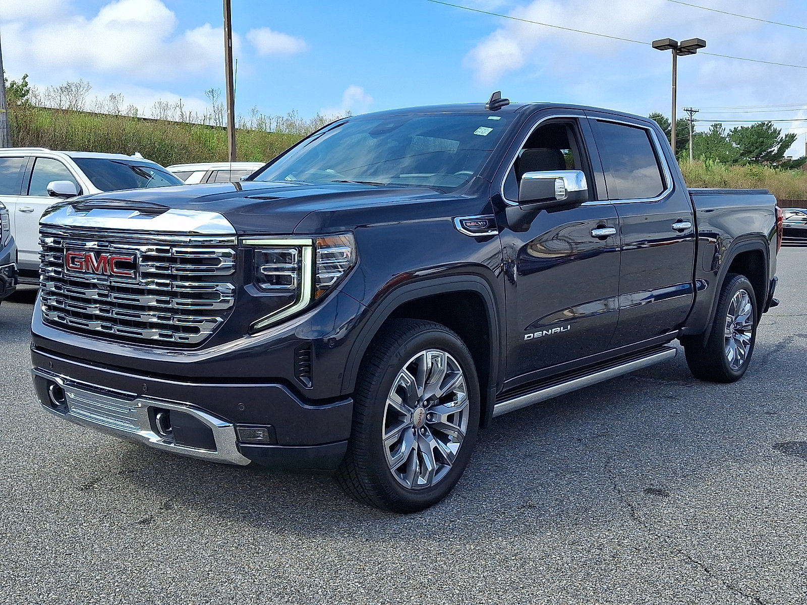 Certified 2025 GMC Sierra 1500 Denali w/ Denali Reserve Package AWD/4WD image 3