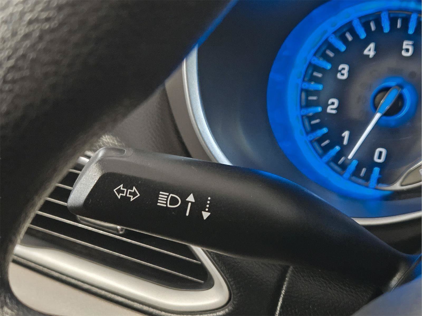 Used 2019 Chrysler Pacifica L FWD image 23