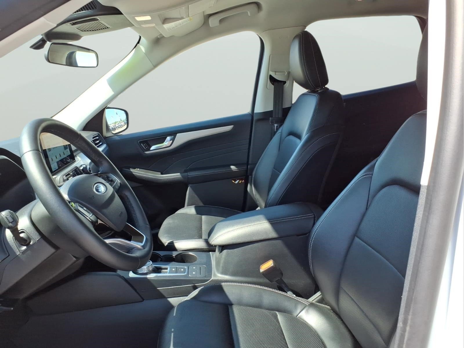 Used 2022 Ford Escape SEL FWD image 11