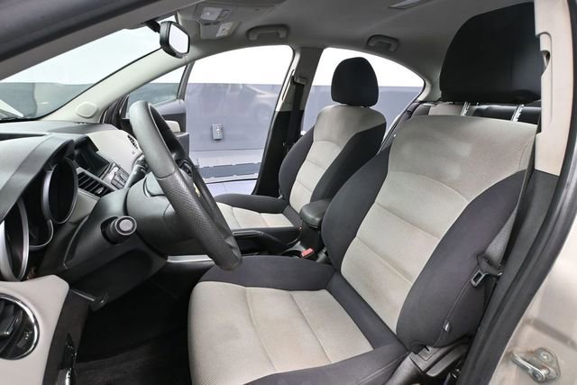 Used 2013 Chevrolet Cruze LS FWD image 21