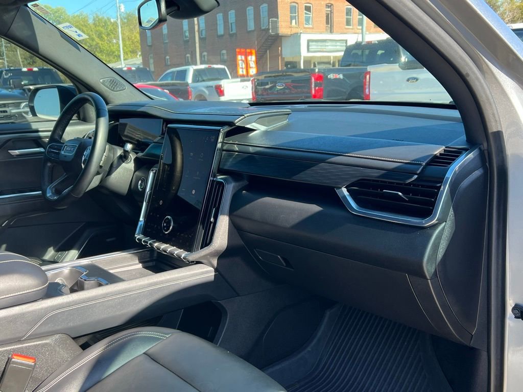 Used 2024 GMC Acadia Elevation w/ Luxury Package image 20