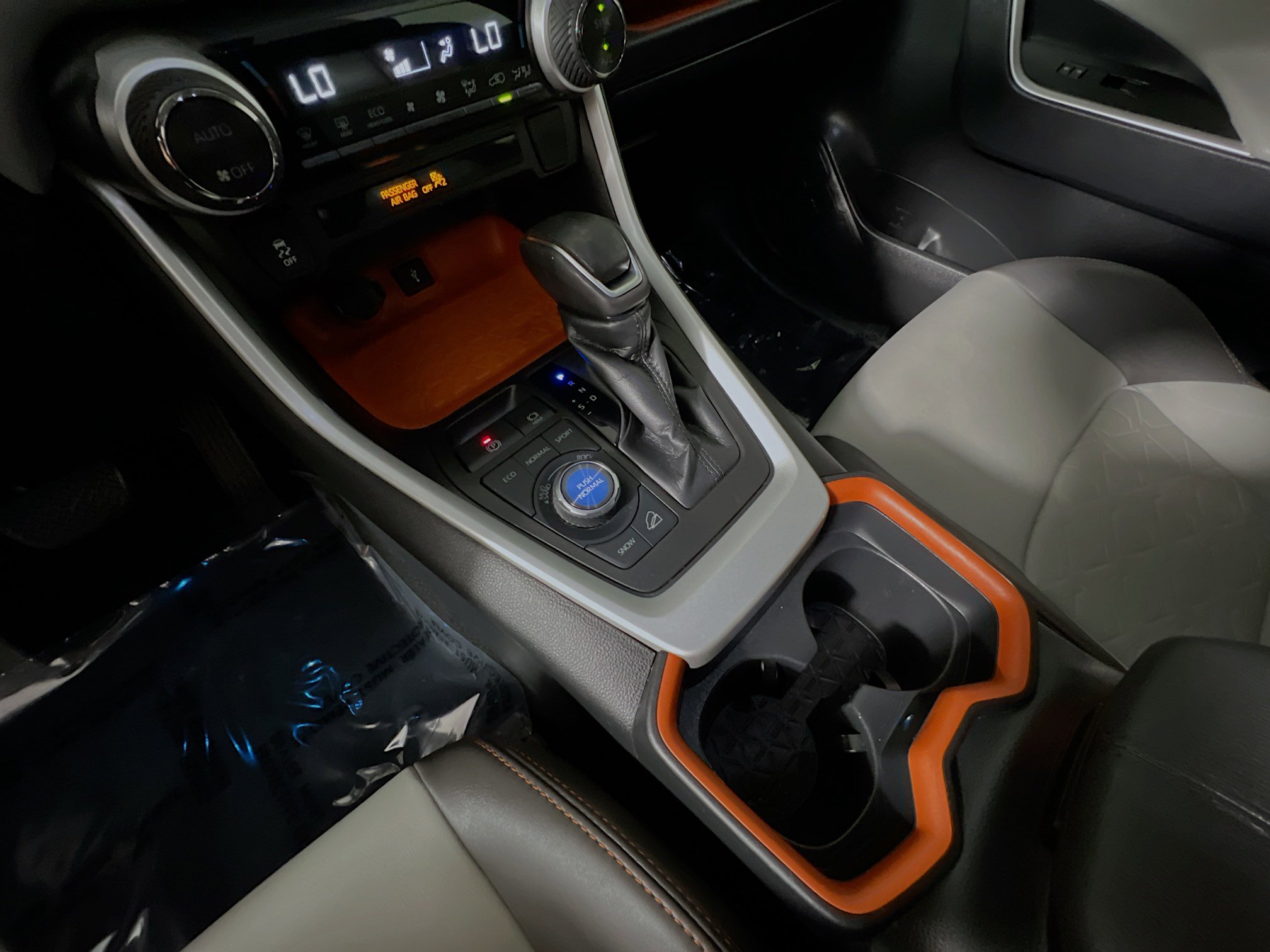 Used 2020 Toyota RAV4 Adventure AWD/4WD image 25