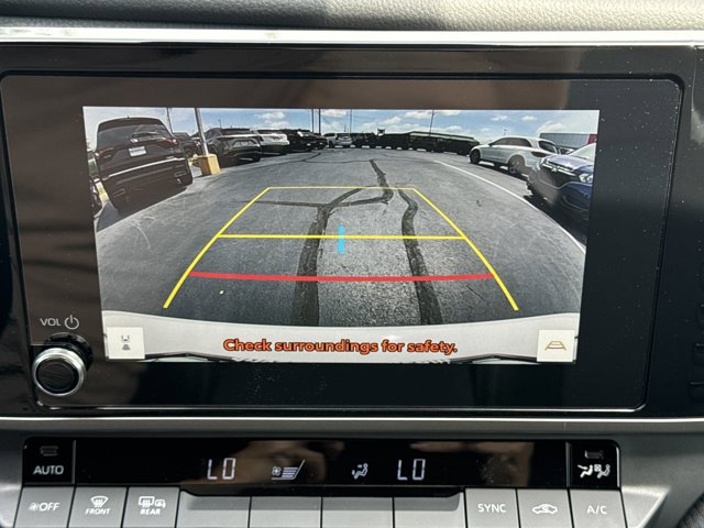 Used 2026 Toyota Camry Hybrid w/ Convenience Package FWD image 8