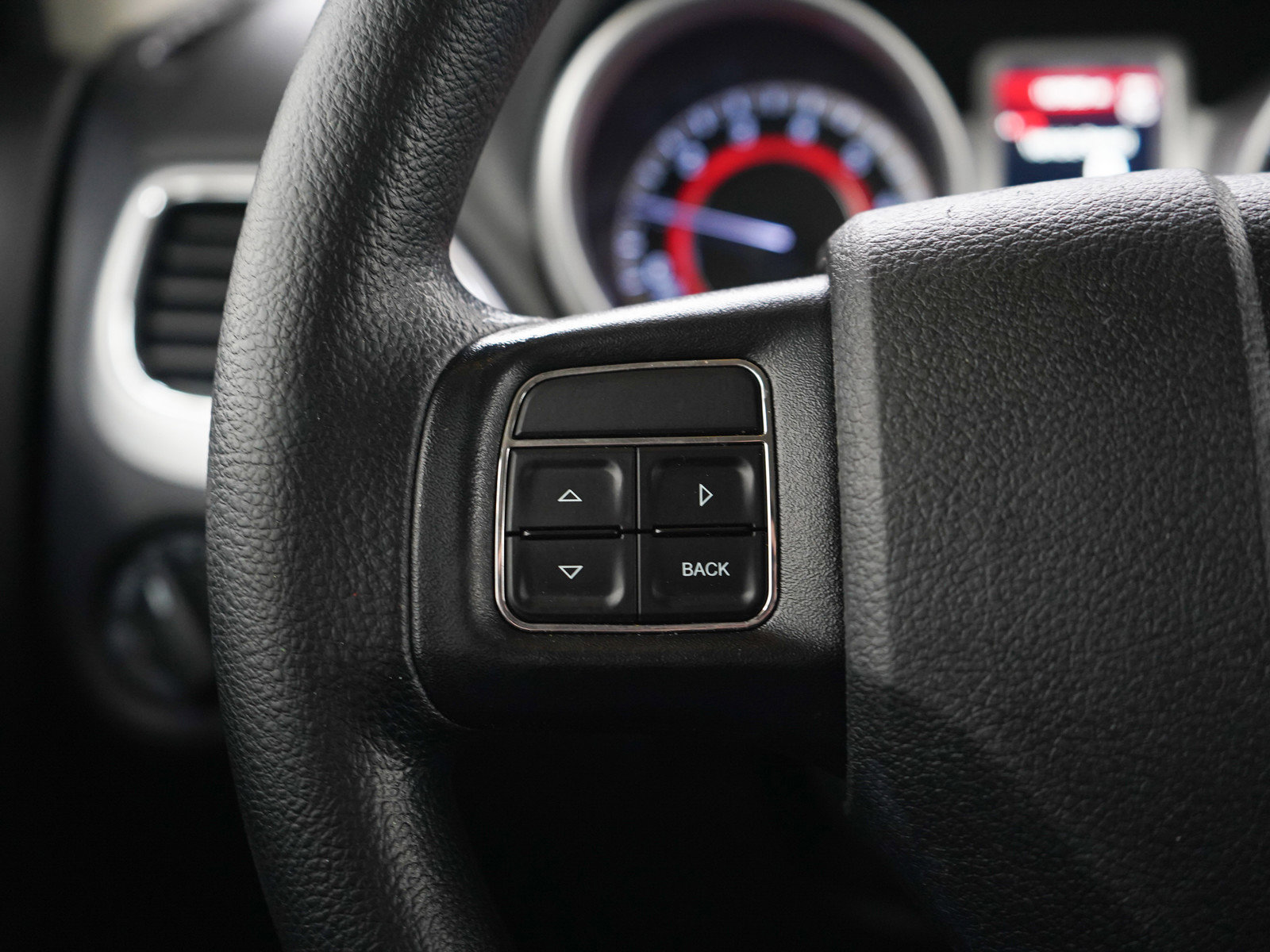 Used 2020 Dodge Journey SE FWD image 25