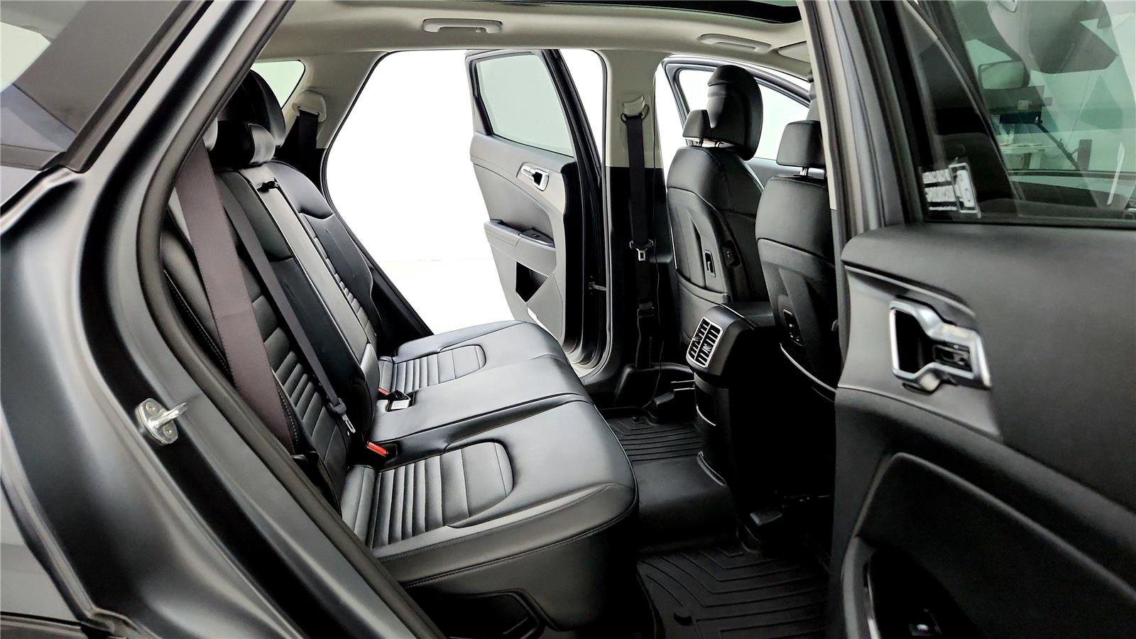 Used 2023 Kia Sportage SX Prestige image 18