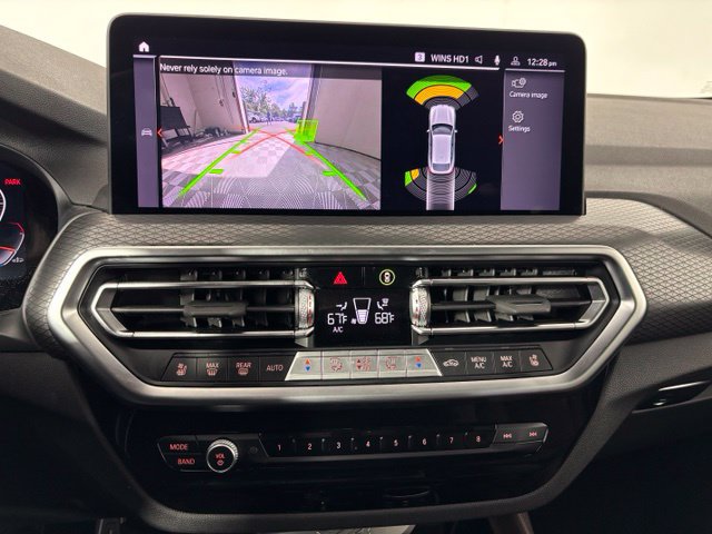 Certified 2024 BMW X4 xDrive30i w/ Premium Package AWD/4WD image 17