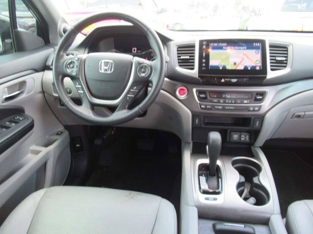 Used 2017 Honda Ridgeline RTL-T image 13