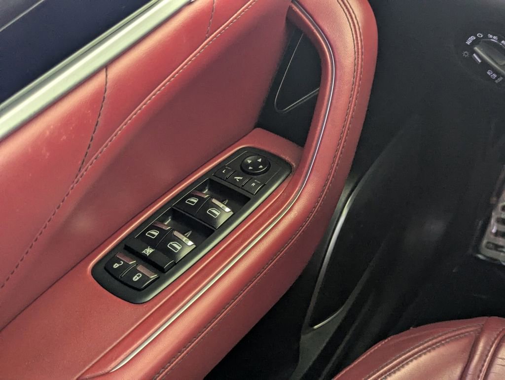 Used 2019 Maserati Levante GranSport image 15
