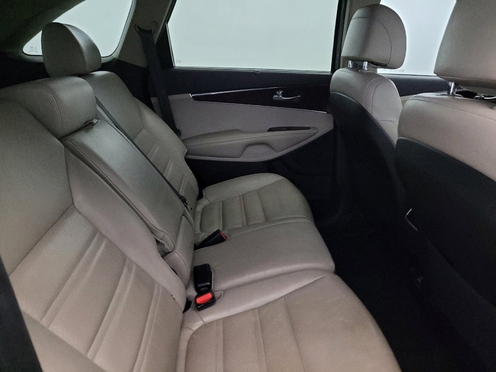 Used 2017 Kia Sorento EX w/ EX V6 Premium Package AWD/4WD image 19