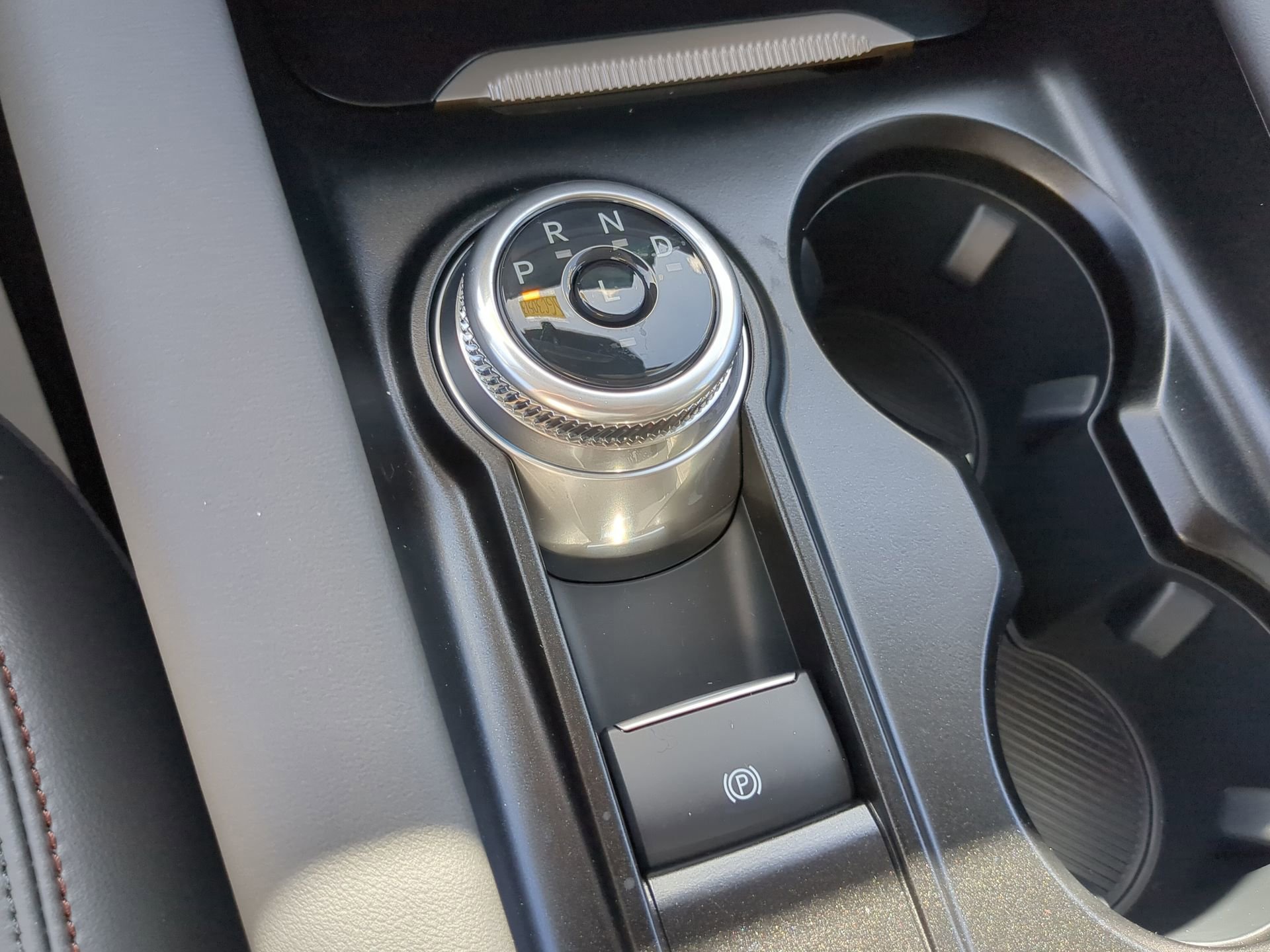 New 2025 Ford Explorer Active w/ Active Comfort Package image 60