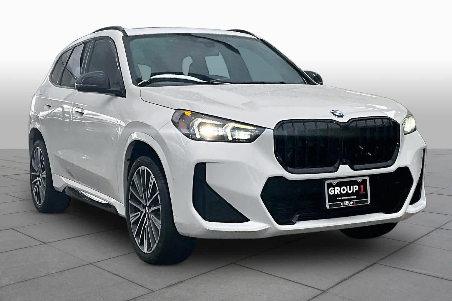 Used 2024 BMW X1 xDrive28i w/ Premium Package AWD/4WD image 3
