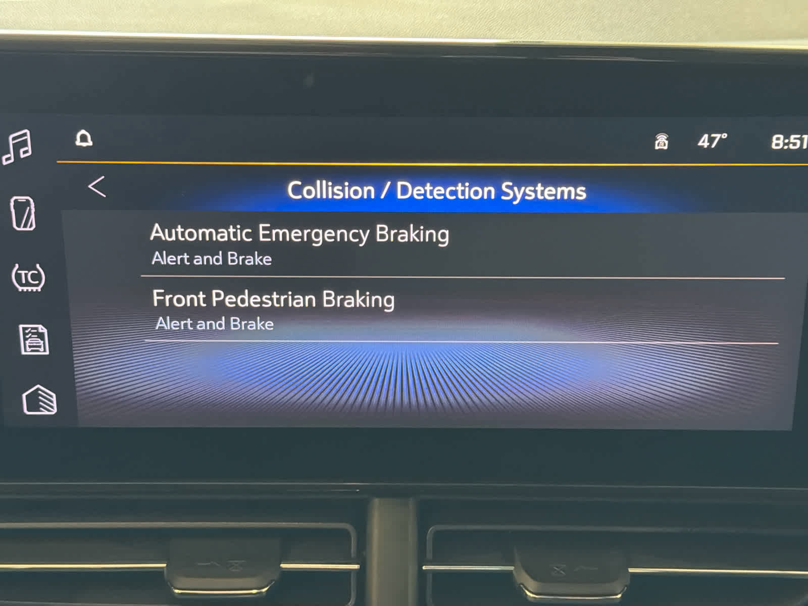 Used 2025 Chevrolet Trax LT w/ LT Convenience Package image 45