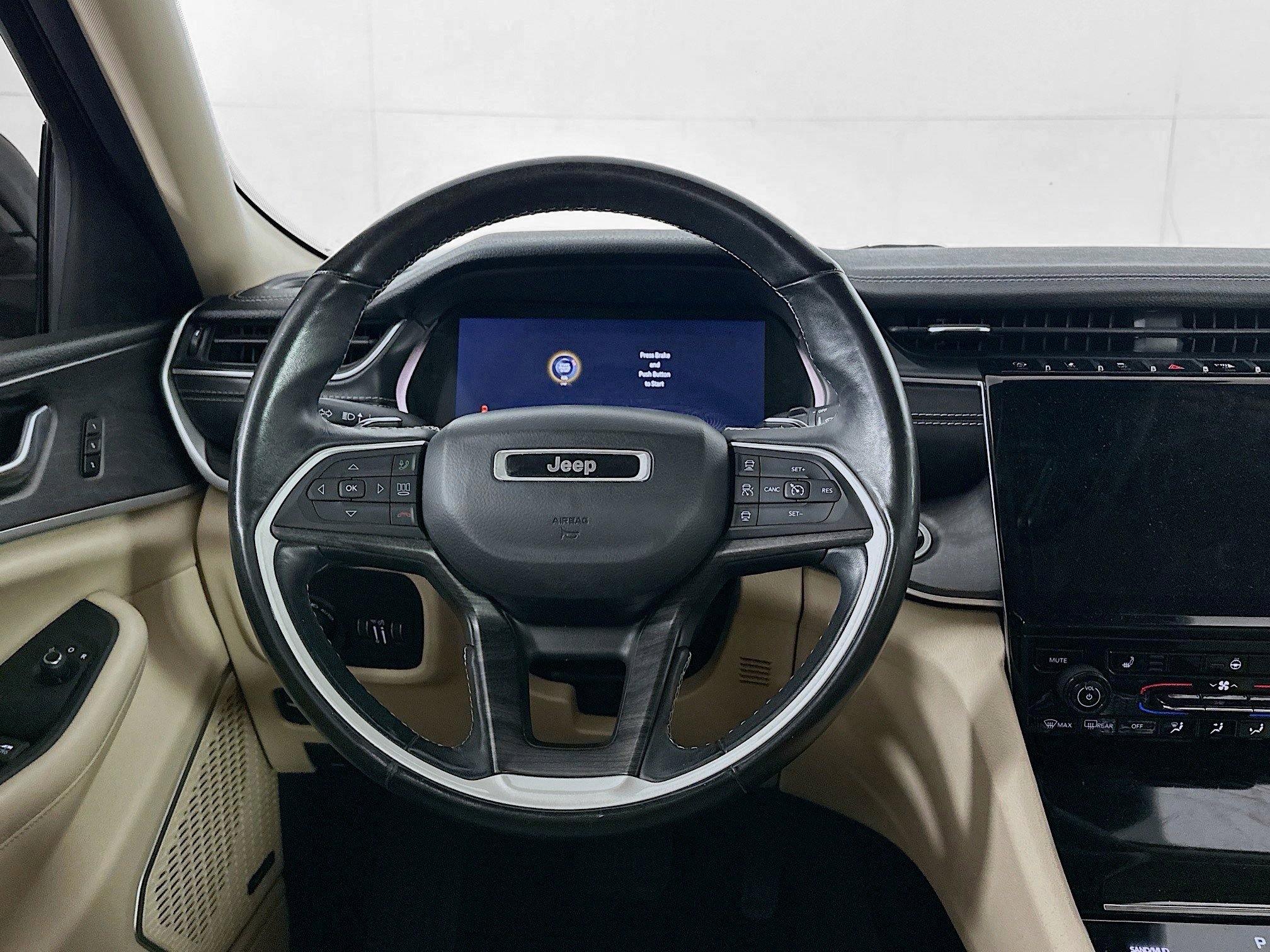 Used 2021 Jeep Grand Cherokee L Limited image 18