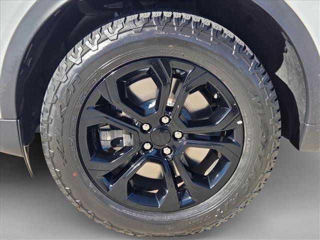 Used 2020 Land Rover Discovery Sport S image 23