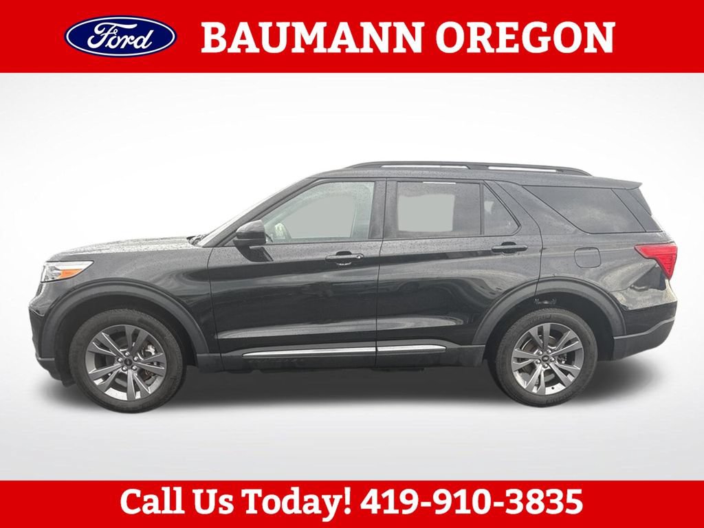 Used 2023 Ford Explorer XLT w/ Equipment Group 202A AWD/4WD image 6