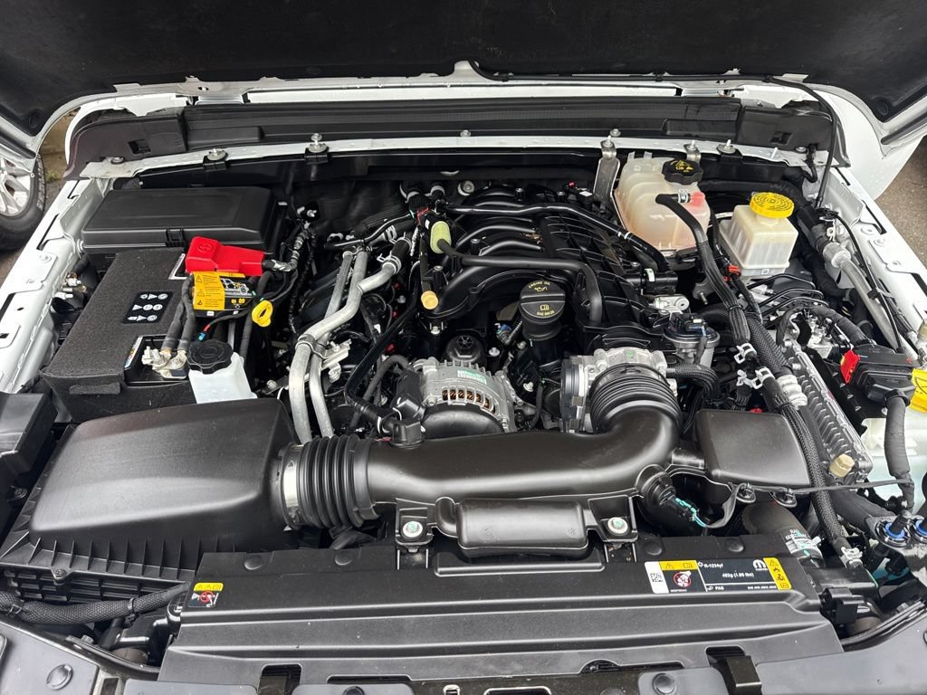 Used 2022 Jeep Gladiator Sport AWD/4WD image 28