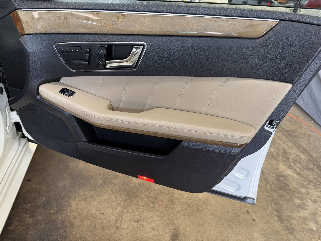 Used 2011 Mercedes-Benz E 350 Sedan image 31