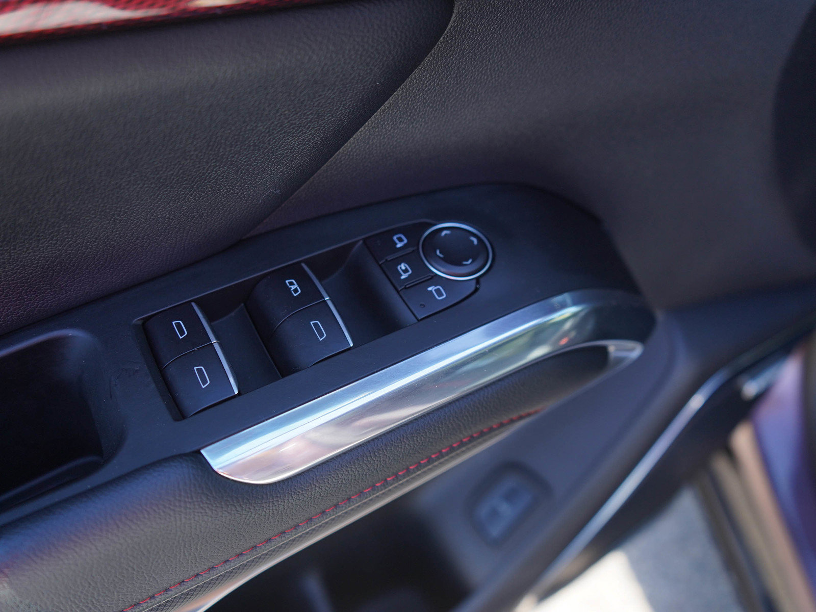 Used 2025 Chevrolet Traverse RS AWD/4WD image 21