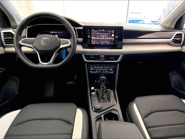 New 2026 Volkswagen Taos SEL image 6