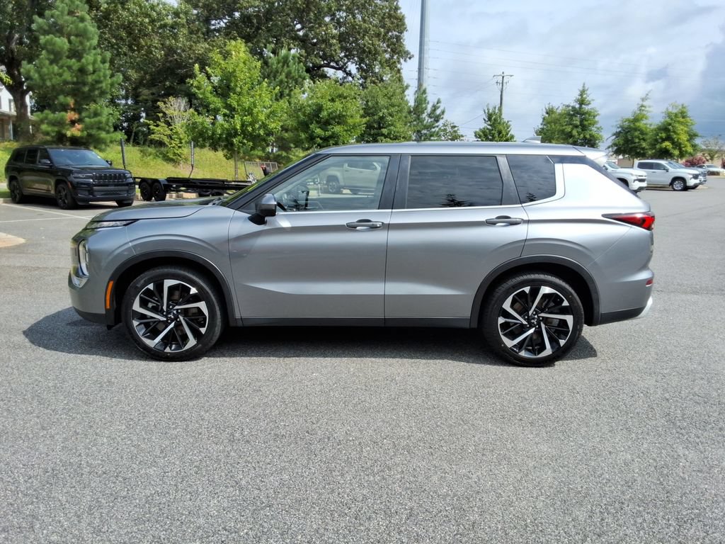 Used 2022 Mitsubishi Outlander SE AWD/4WD image 8