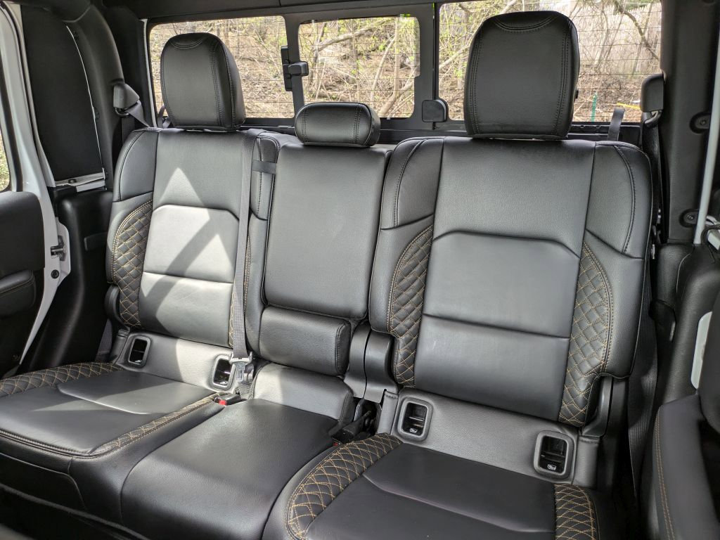 Used 2022 Jeep Gladiator Overland image 30
