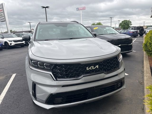 Used 2023 Kia Sorento SX