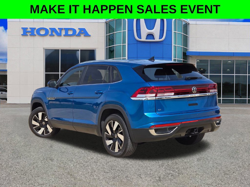 Used 2024 Volkswagen Atlas Cross Sport SE FWD image 5