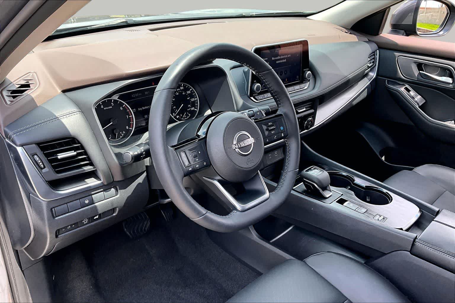 Certified 2023 Nissan Rogue SV w/ SV Premium B Package FWD image 16