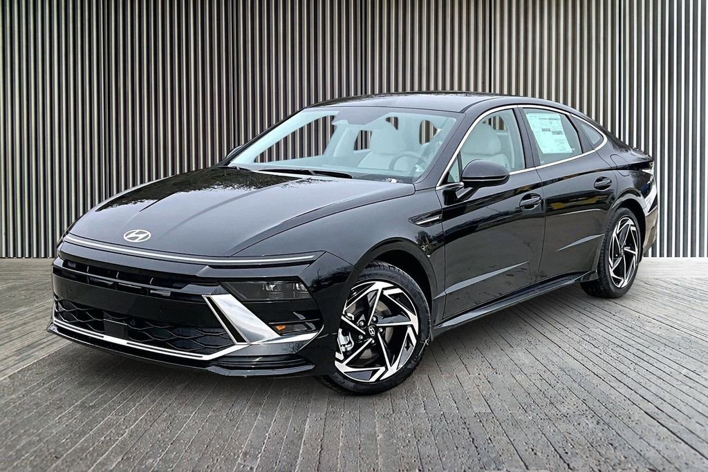 New 2026 Hyundai Sonata SEL FWD image 2