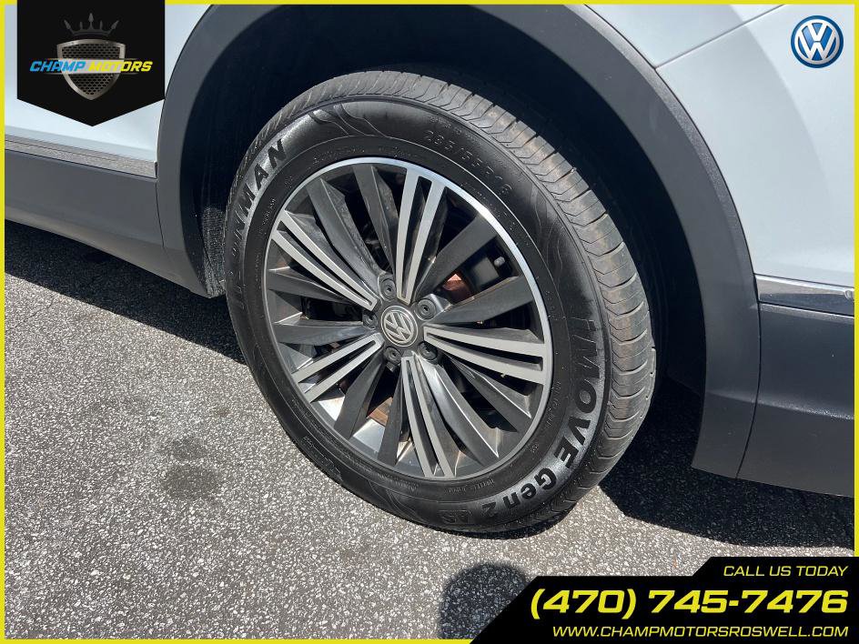 Used 2018 Volkswagen Tiguan SEL image 11