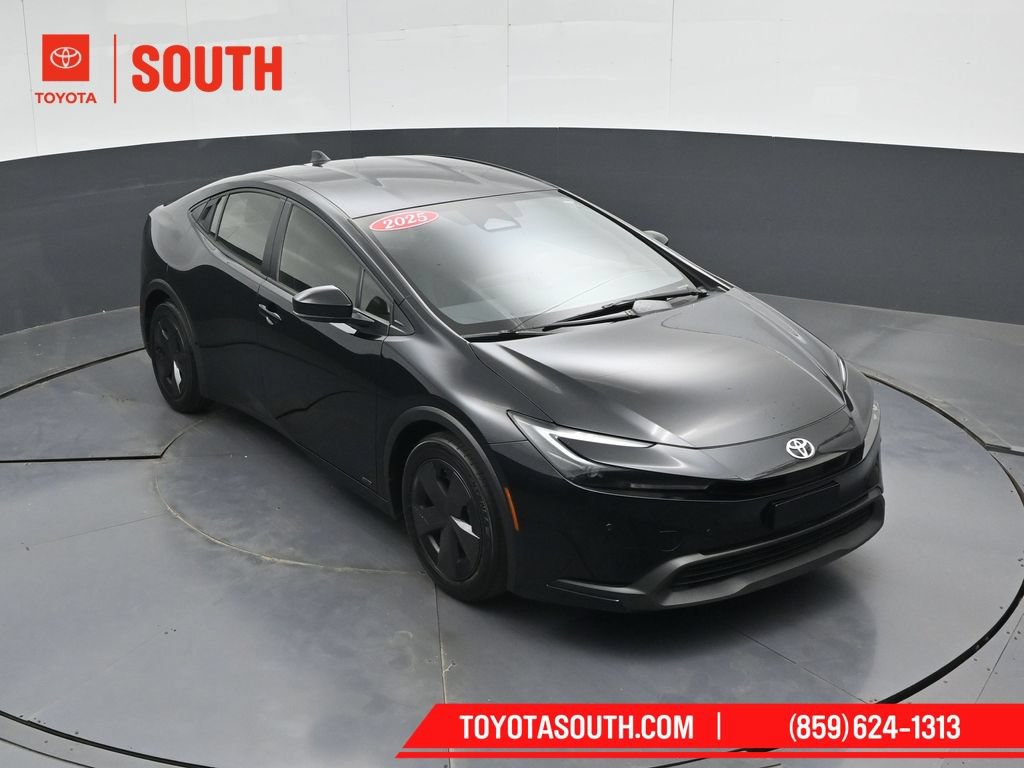 Used 2025 Toyota Prius LE AWD/4WD image 47