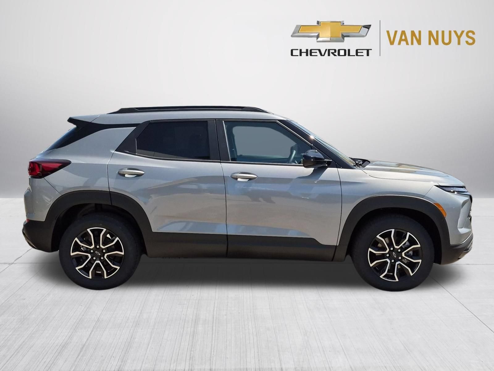 New 2026 Chevrolet TrailBlazer ACTIV w/ Convenience Package FWD image 3