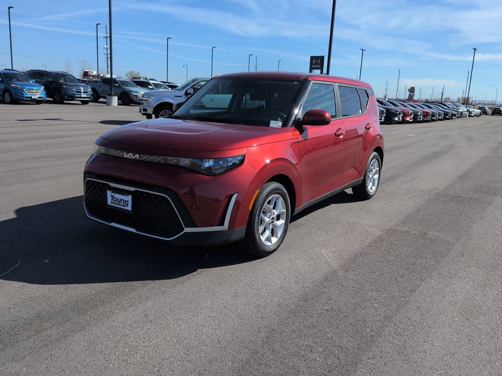 Used 2025 Kia Soul LX image 3