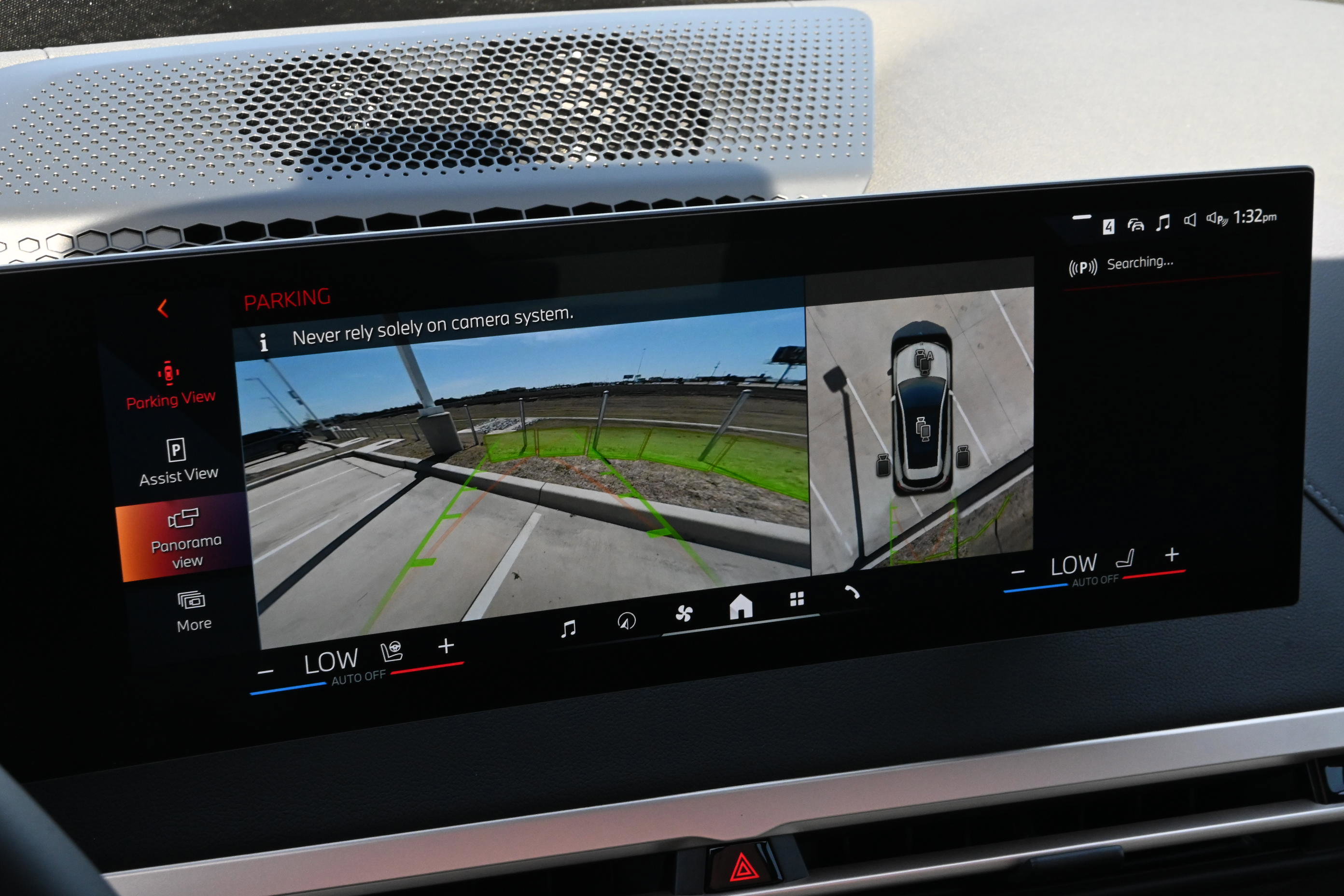 New 2026 BMW iX xDrive60 w/ Premium Package image 15